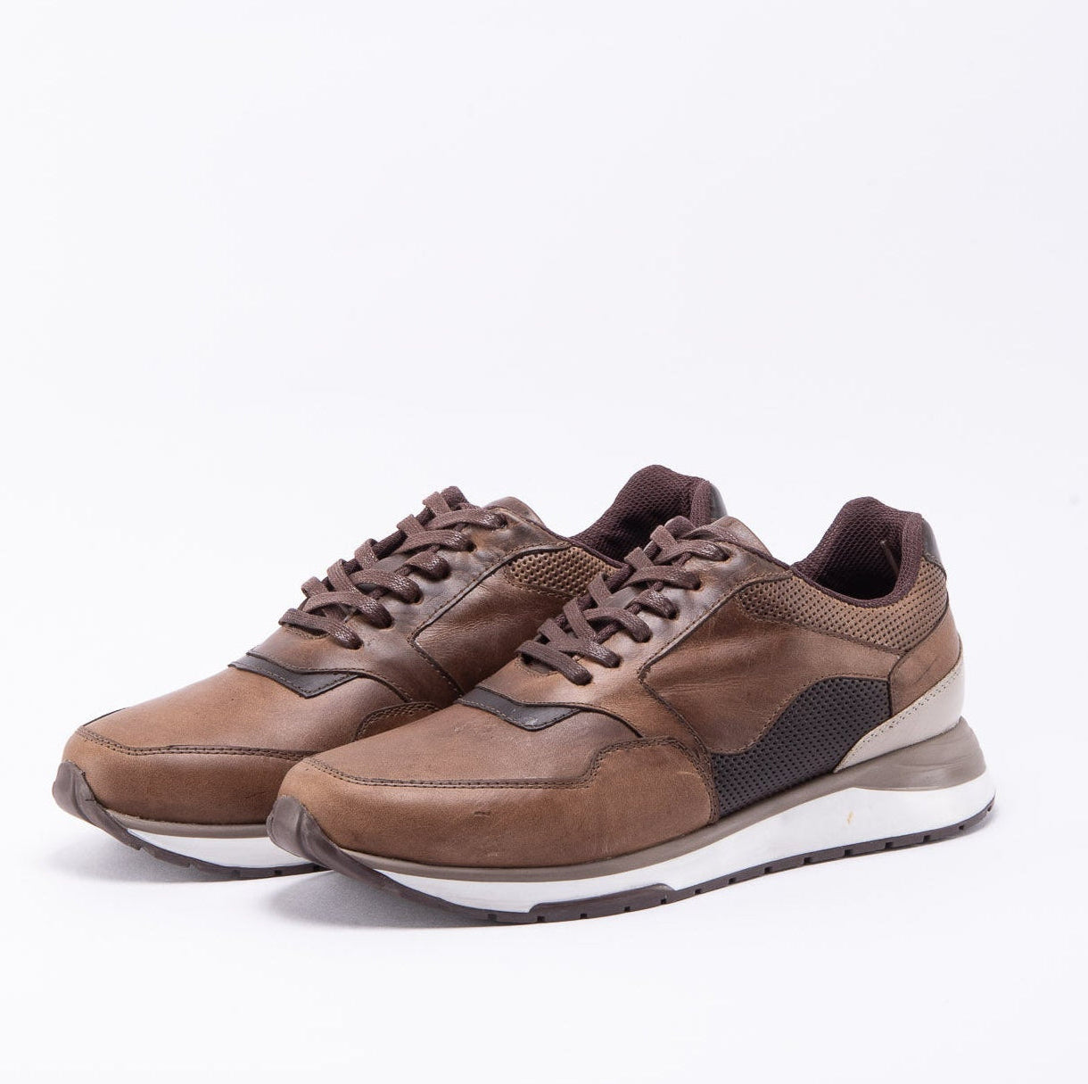 Sneakers en cuero | Atlanta Tierra